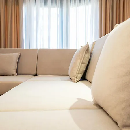 Apartment Casa Luxe Near Airport & Center *
