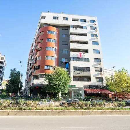 Casa Luxe Near Airport & Center